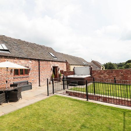 Вилла Manor Barn Fulford  Экстерьер фото